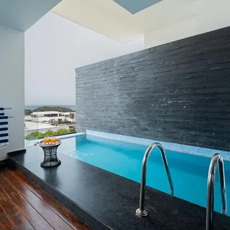 Stayvista - The Bluewaters Apartment With Indoor Pool & Games In South Goa